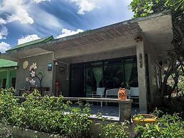 Baan LungYod Resort