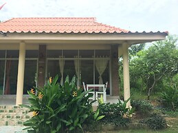 Baan LungYod Resort