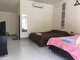 Baan LungYod Resort