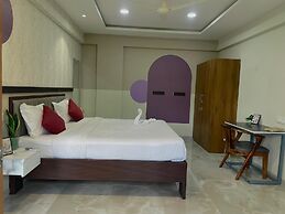 C SUITES 1248 Breda