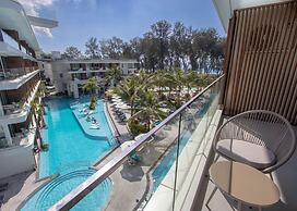 189/267 3BR Beachfront Pool View