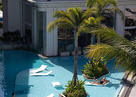 189/267 3BR Beachfront Pool View