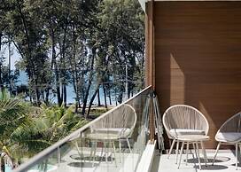 189/267 3BR Beachfront Pool View