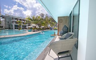 189/222 3BR Beachfront Luxe Pool Access
