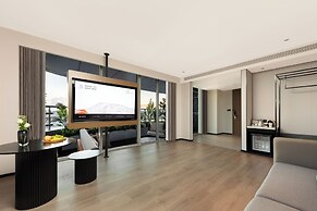 Atour Hotel