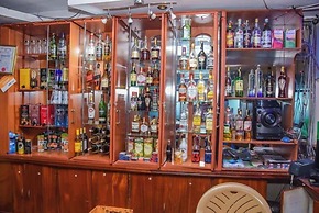 Meru Paramount Hotel