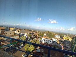 Meru Paramount Hotel