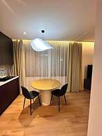 The Golden Luxury Downtown Two