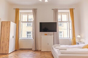 Comfortable 2BR Apartment Long Stay