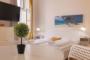 Comfortable 2BR Apartment Long Stay