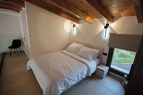 Malou & Charma Villas