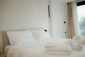 Malou & Charma Villas