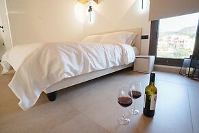Malou & Charma Villas