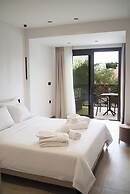Malou & Charma Villas