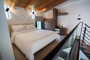 Malou & Charma Villas