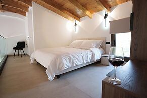Malou & Charma Villas