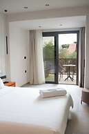 Malou & Charma Villas