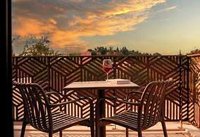 Malou & Charma Villas