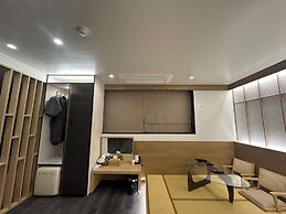 Hotel Flore