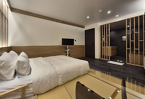 Hotel Flore