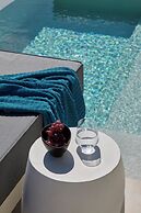 Apanemo Private Suites