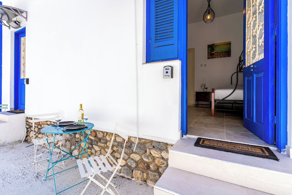 Zulu Studio & Terrace in Larnaca
