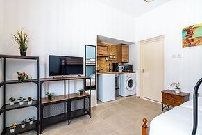 Zulu Studio & Terrace in Larnaca