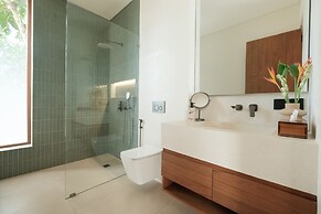 Manu Villas