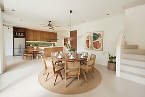 Manu Villas