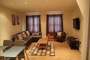 Apartment - Sleeps 4 - Near Castle & Town Centre