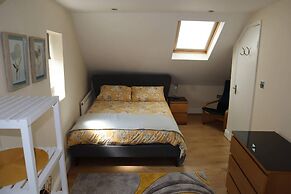 Apartment - Sleeps 4 - Near Castle & Town Centre