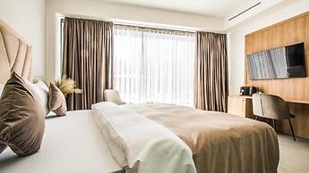 Central Carol APARTHOTEL