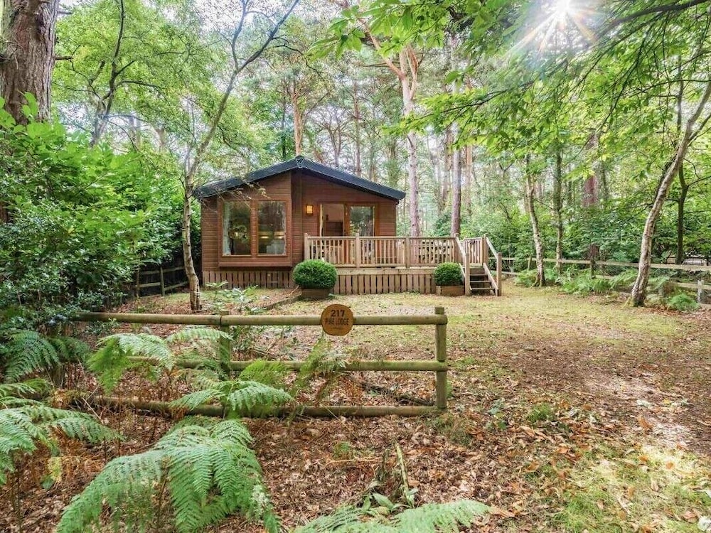 Pine Lodge - Kelling Heath Holiday Park - 20952