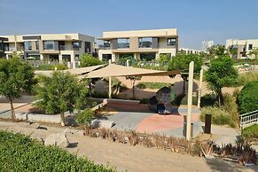 Bloomfields Royal 4BR Villa Dubai Hill