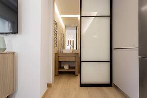 Stylish 1-bd Apart in Bernab u Concha Espina II
