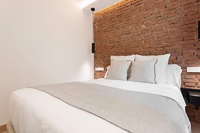 Stylish 1-bd Apart in Bernab u Concha Espina II