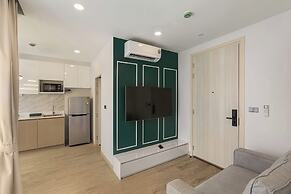 One bedroom Palmetto Condo Karon A309