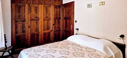 Charming Vintage Flat Near Spa & Slopes