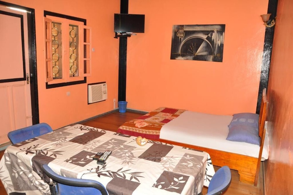 HOTEL CHEZ AGNES