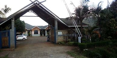 Victoria Ridge Hotel Laare