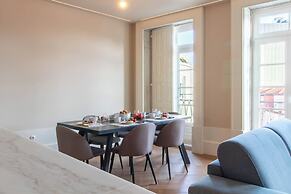 Entreparedes House