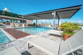 2 BR Condo - Rooftop w Ocean View Joya 3
