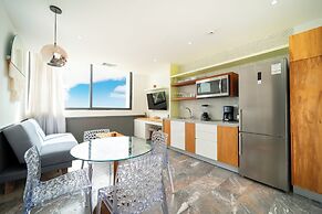 2 BR Condo - Rooftop w Ocean View Joya 3