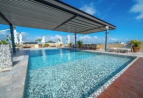 2 BR Condo - Rooftop w Ocean View Joya 3