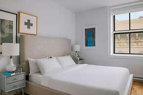 The Alexander Hotel - Old Montreal