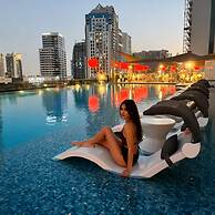 Vogue| Downtown close to Burj Khalifa | Dubai Mall