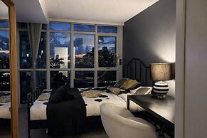 The Waterfront Suites