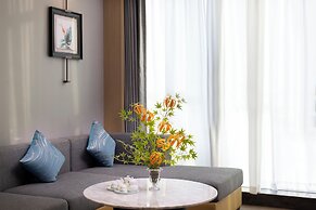 Buddy Feely Hotel