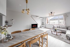 HILLS NISEKO B