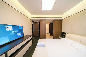 Zhome-Three Bedroom Luxury Suite3
